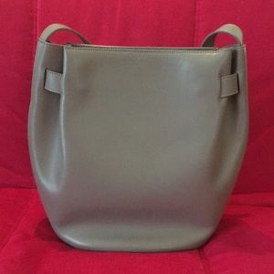 Cuyana Leather Structured Cinch Bucket Bag in Clay